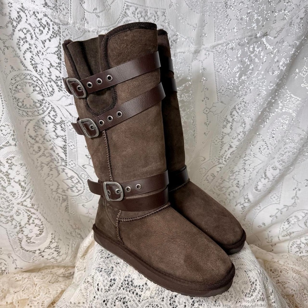 EMU Australia Naloo Brown Sheepskin Buckle Boots Women's 8